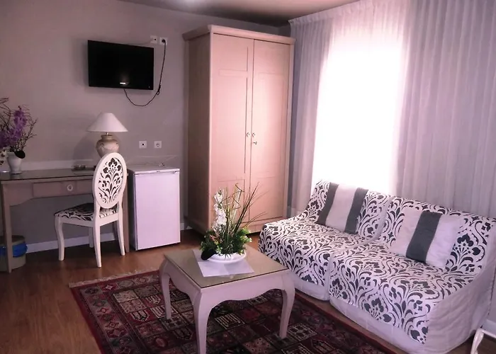 Mar فندق كامبريلس
